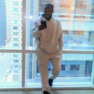 Meet your Posher, Charlie